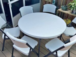 Round Table 60″ and 8 chairs